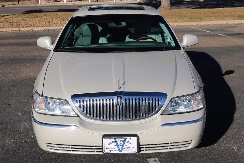2004 Lincoln Town Car Ultimate | Victory Motors of Colorado