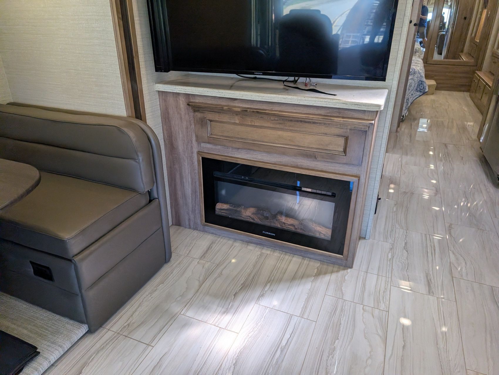 2019 Jayco Embark 163