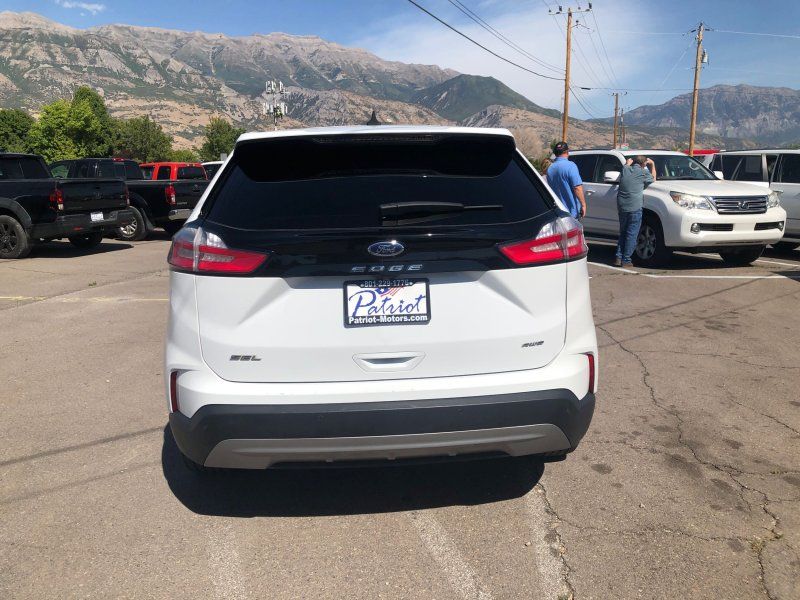 2023 Ford Edge SEL photo 3