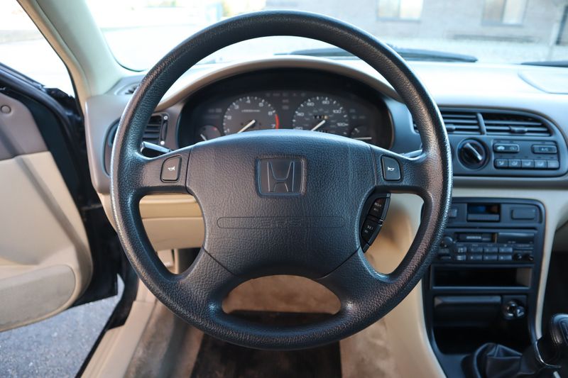 1994 Honda Accord EX  Victory Motors of Colorado