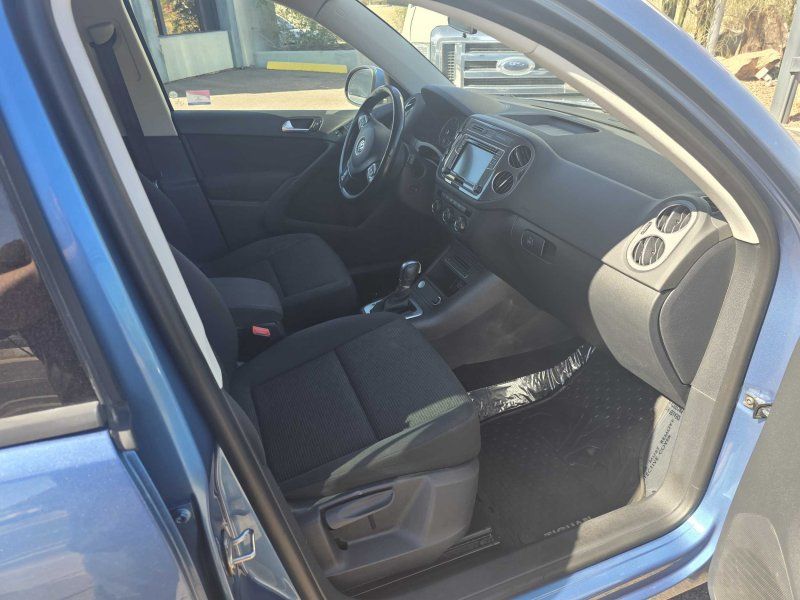 2017 Volkswagen Tiguan S Limited photo 18