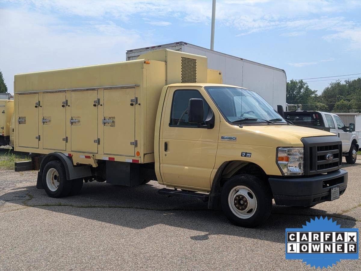 2019 Ford E-450 photo 3