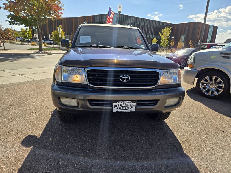 2000 Toyota Land Cruiser Base | Berkenkotter Motors