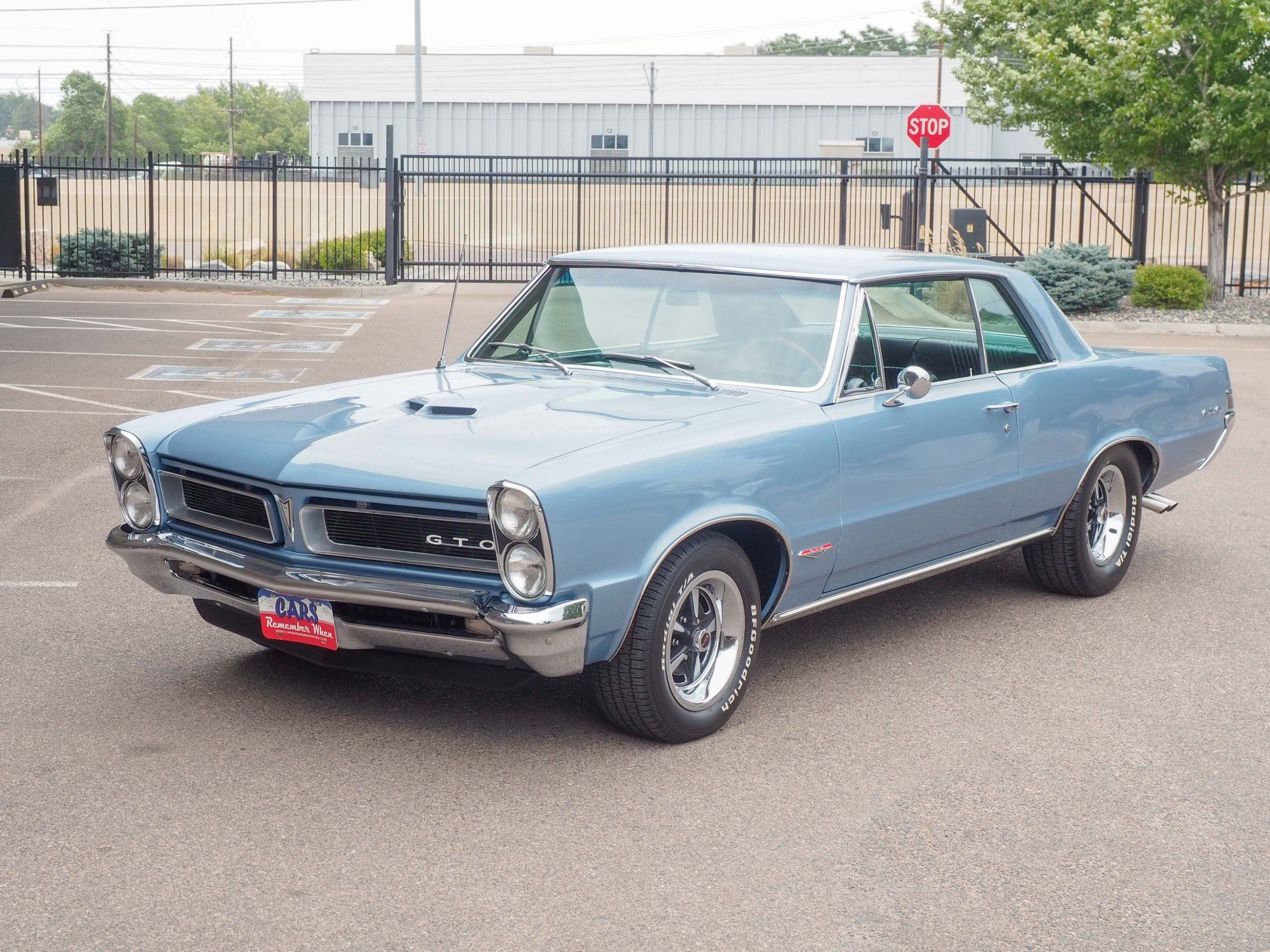 1965 Pontiac GTO Blue 