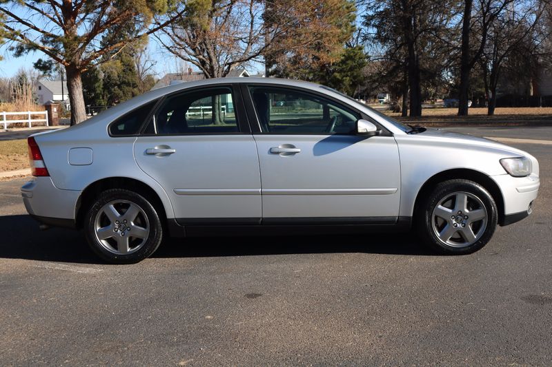2006 Volvo S40 T5 | Victory Motors of Colorado