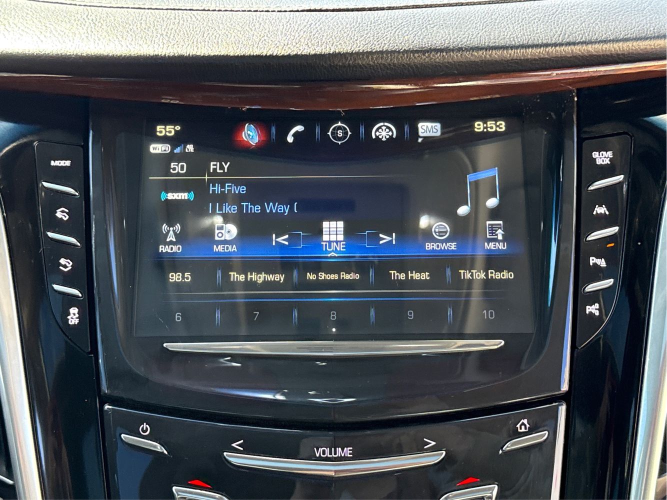 2019 Cadillac Escalade ESV Luxury photo 34