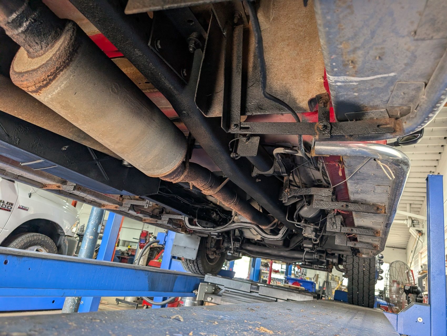 2001 Ford F-550 269