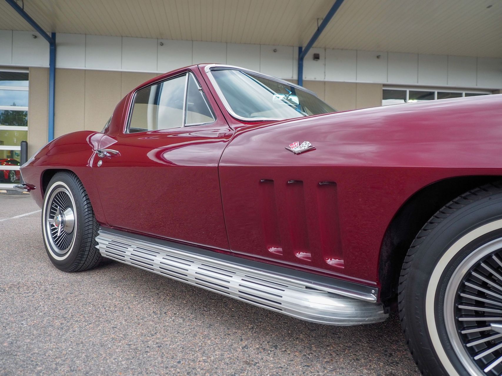 1966 Chevrolet Corvette 13