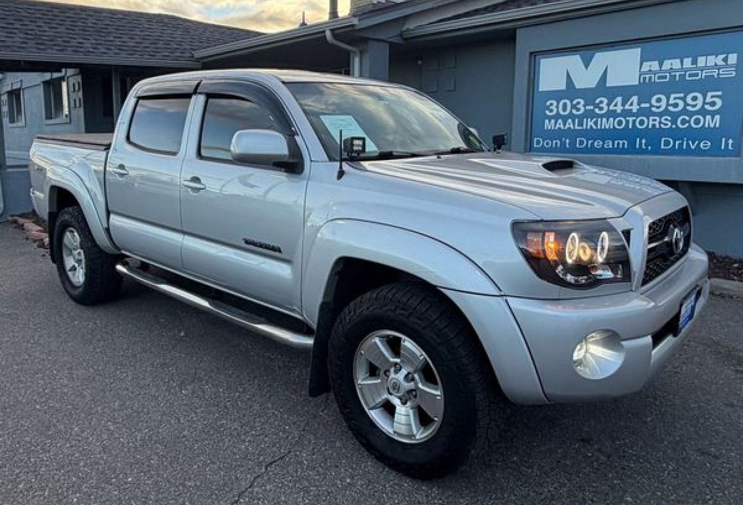 2011 Toyota Tacoma Base's photo