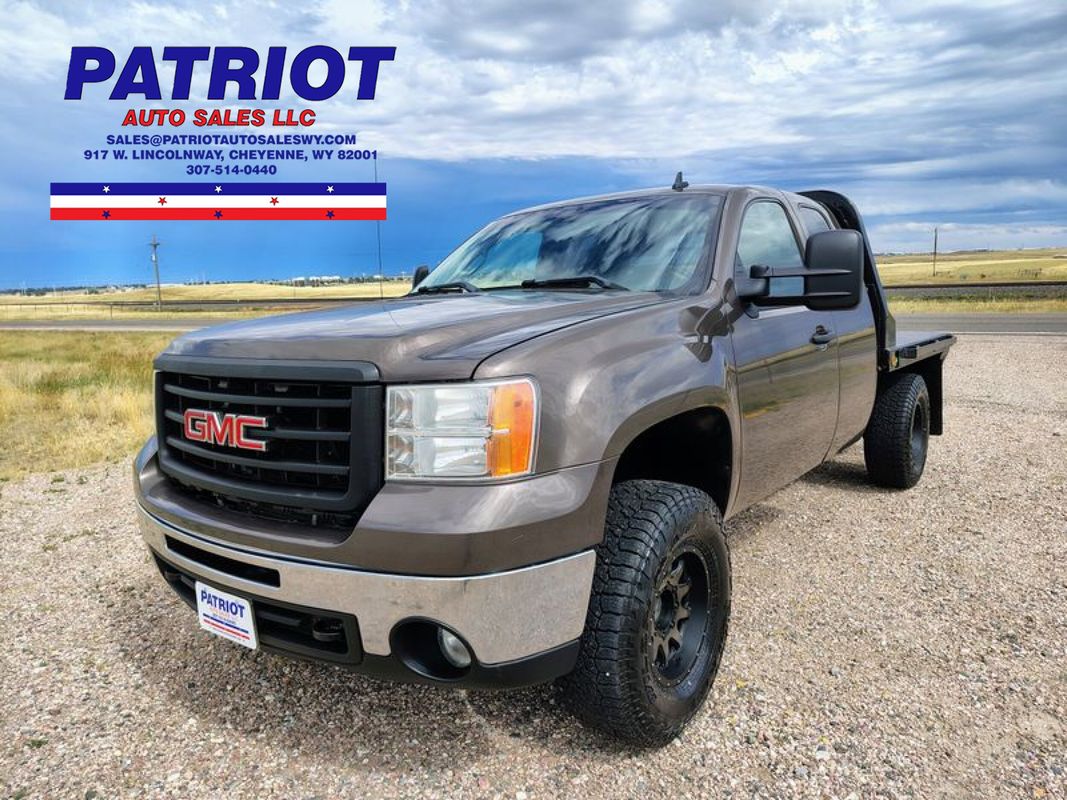 Brown 2007 GMC Sierra 2500HD Pickup Truck Four-Wheel Drive 6-Speed Automatic