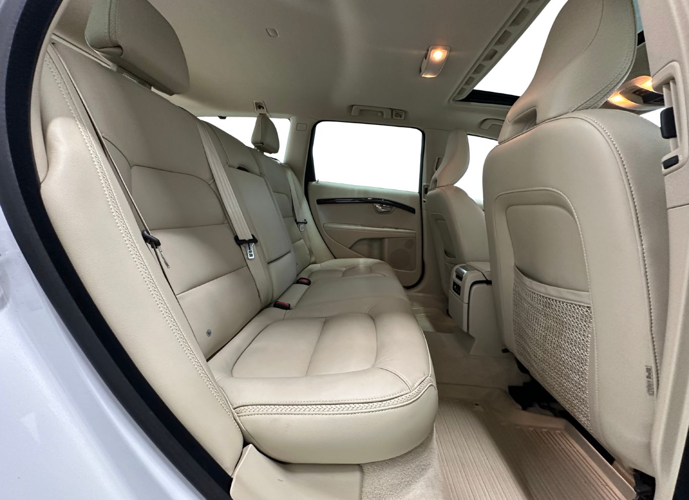 2016 Volvo XC70 T5 Platinum photo 13