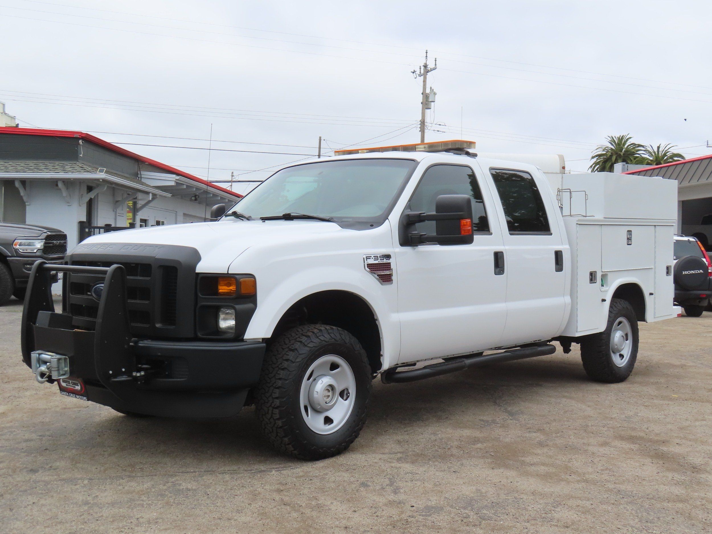 2009 Ford F-350 Super Duty XL - Photo 2