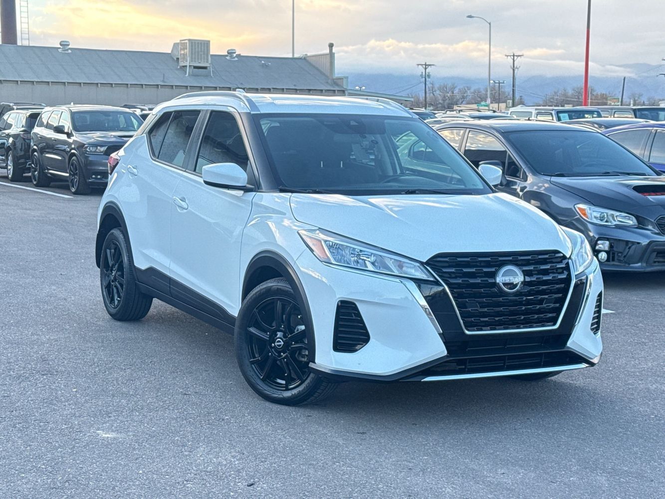 2023 Nissan Kicks SV