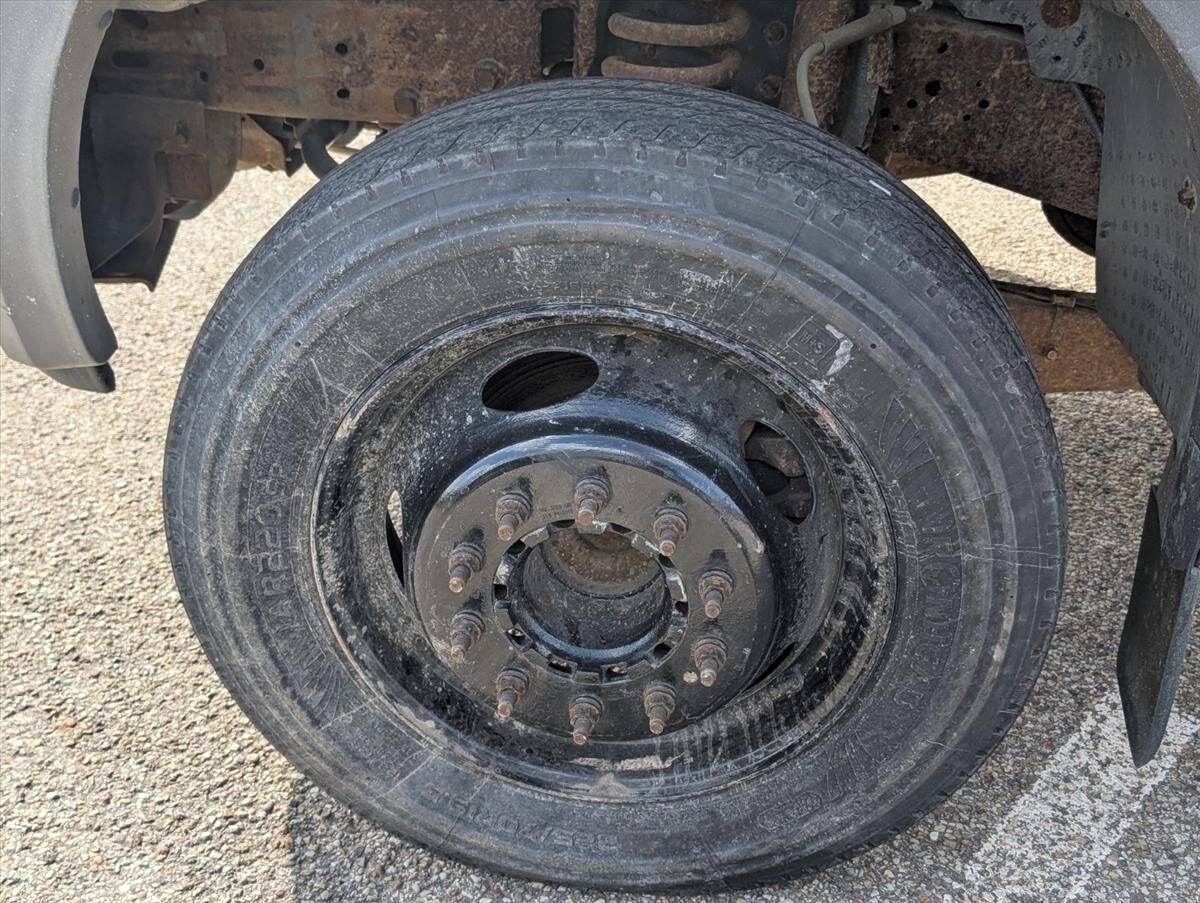 2005 Ford F-450 Super Duty 27