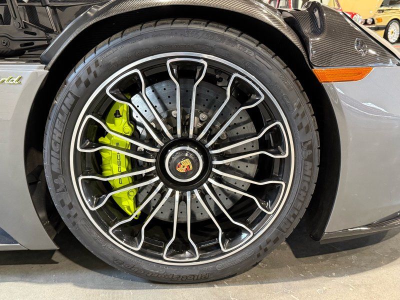 2015 Porsche 918 Spyder, photo 17