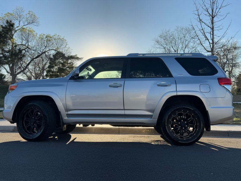 2010 Toyota 4Runner SR5 - Photo 7