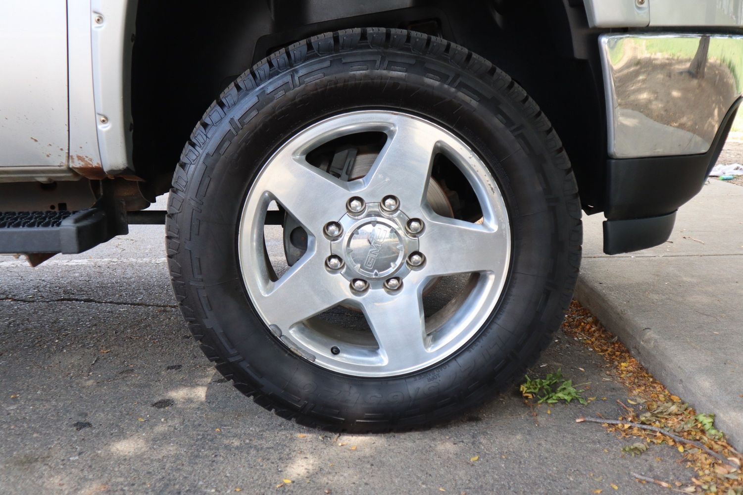 2011 GMC Sierra 2500HD SLT Victory Motors of Colorado