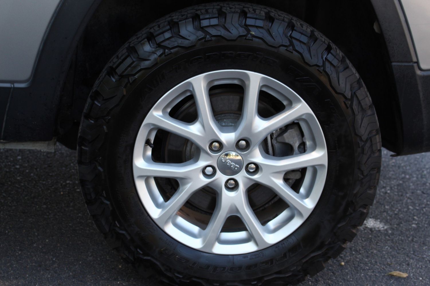 2014 Jeep Cherokee Latitude | Victory Motors of Colorado Best Tires For 2014 Jeep Cherokee Latitude
