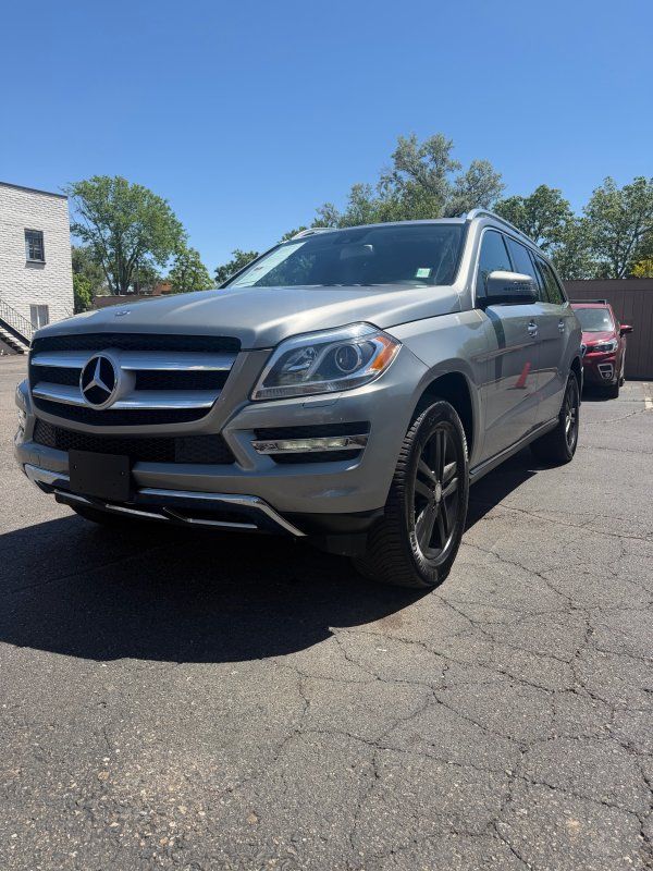 2016 Mercedes-Benz GL-Class GL450's photo