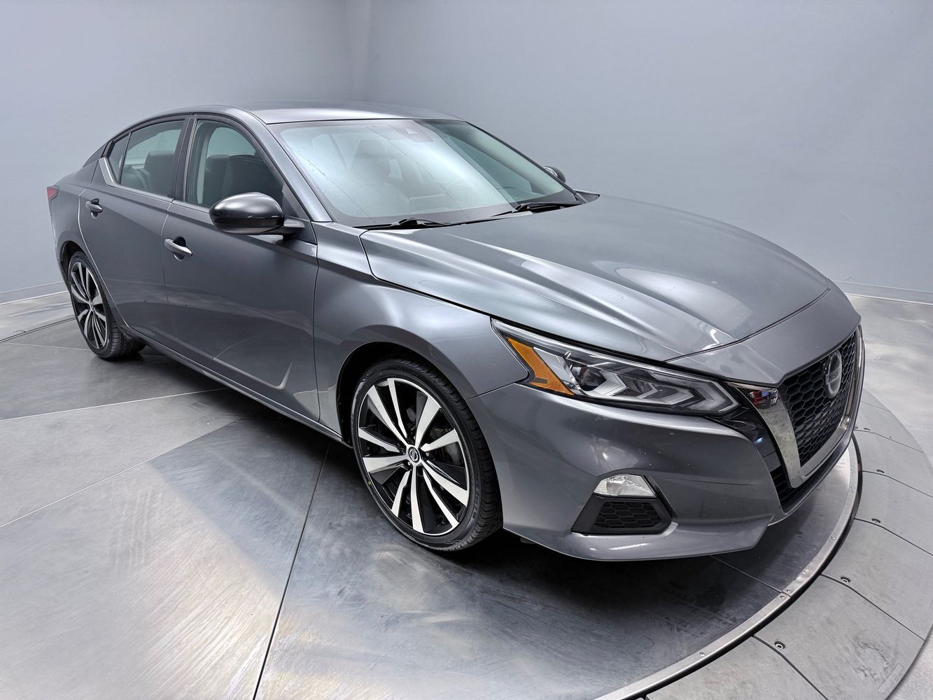 2021 Nissan Altima 2.5 SR photo 3