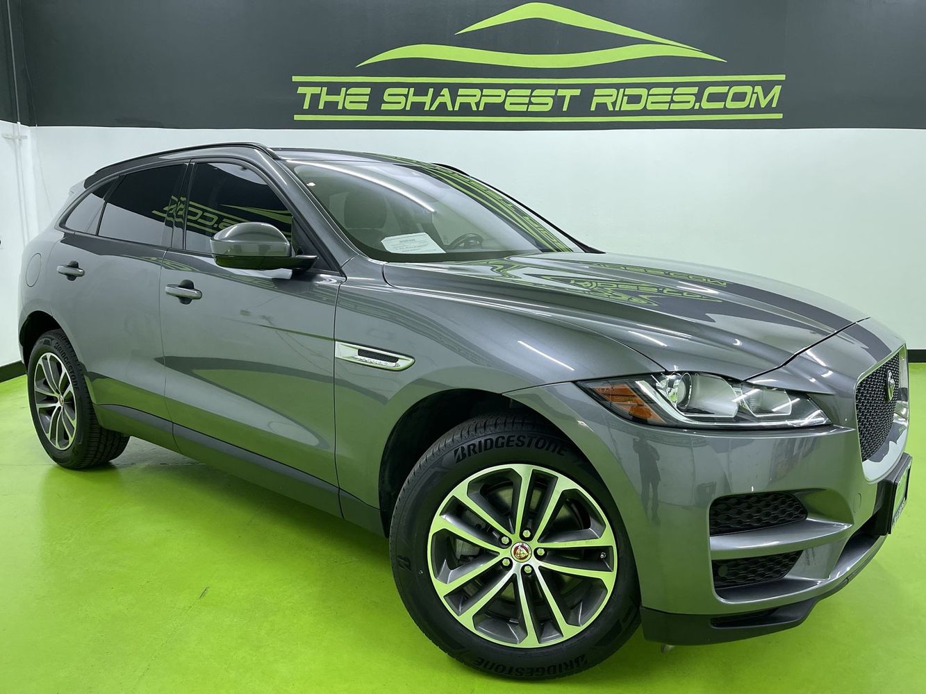 2017 Jaguar F-Pace Premium's photo