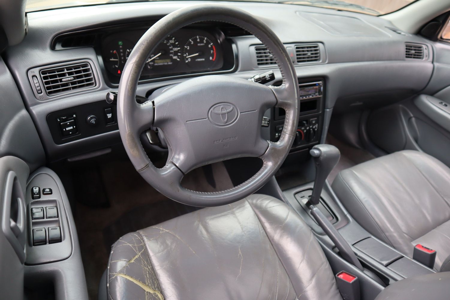 1999 Toyota Camry XLE V6 | Victory Motors of Colorado