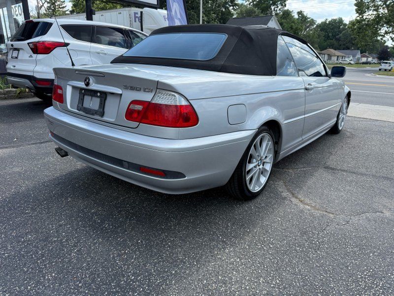 2006 BMW 3 Series 330i - Photo 9