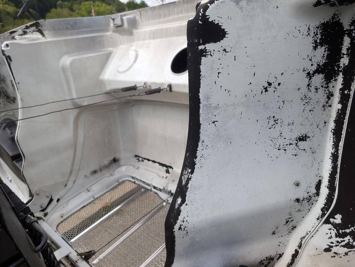 2007 Peterbilt 335 89