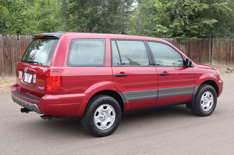 2005 Honda Pilot LX | Victory Motors of Colorado