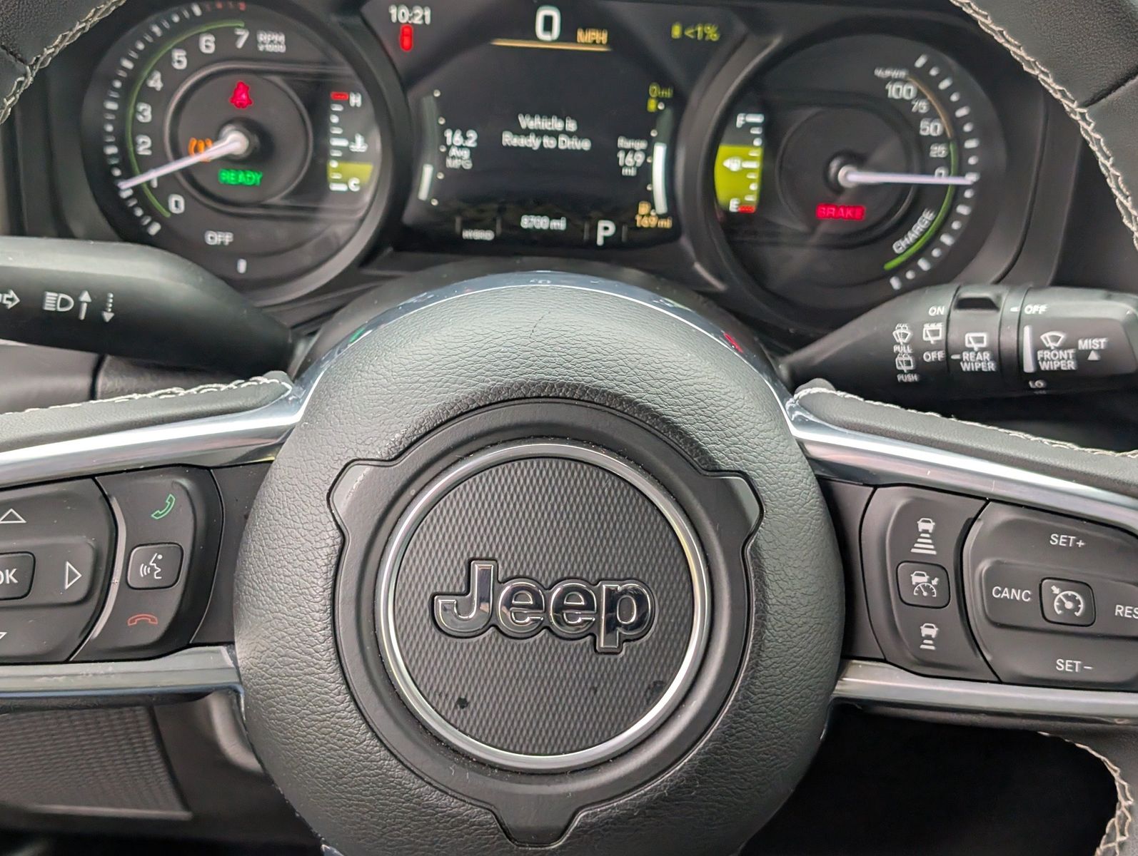 2025 Jeep Wrangler 4xe 32