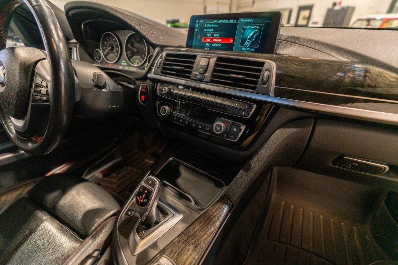 2018 BMW 328d xDrive, photo 35