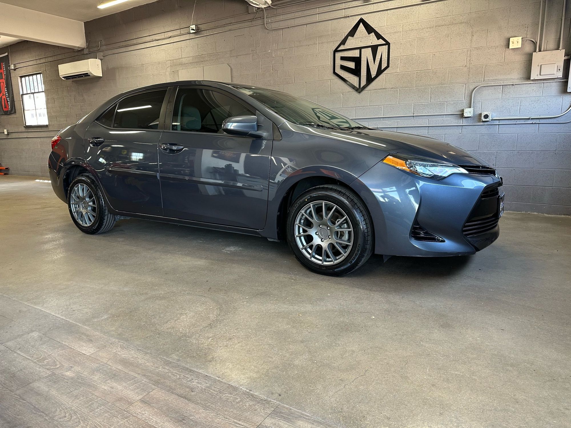 2018 Toyota Corolla LE photo 4