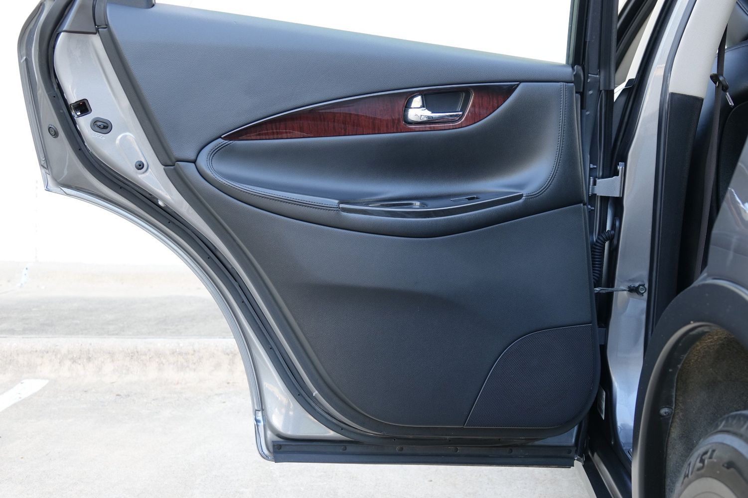 2017 Infiniti QX50 photo 36