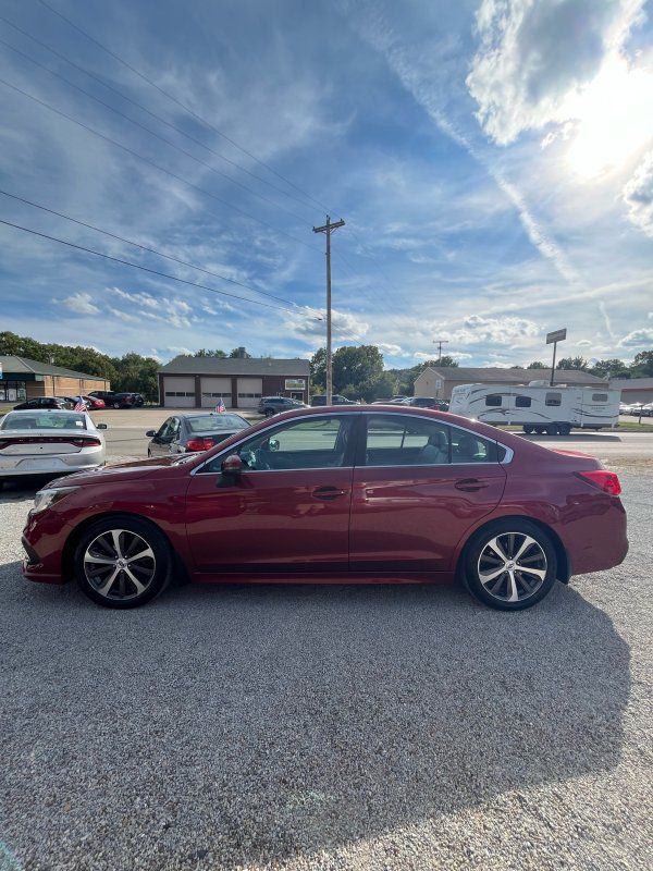 2019 Subaru Legacy 2.5i Limited photo 3