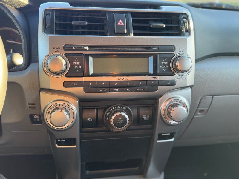 2010 Toyota 4Runner SR5 - Photo 16