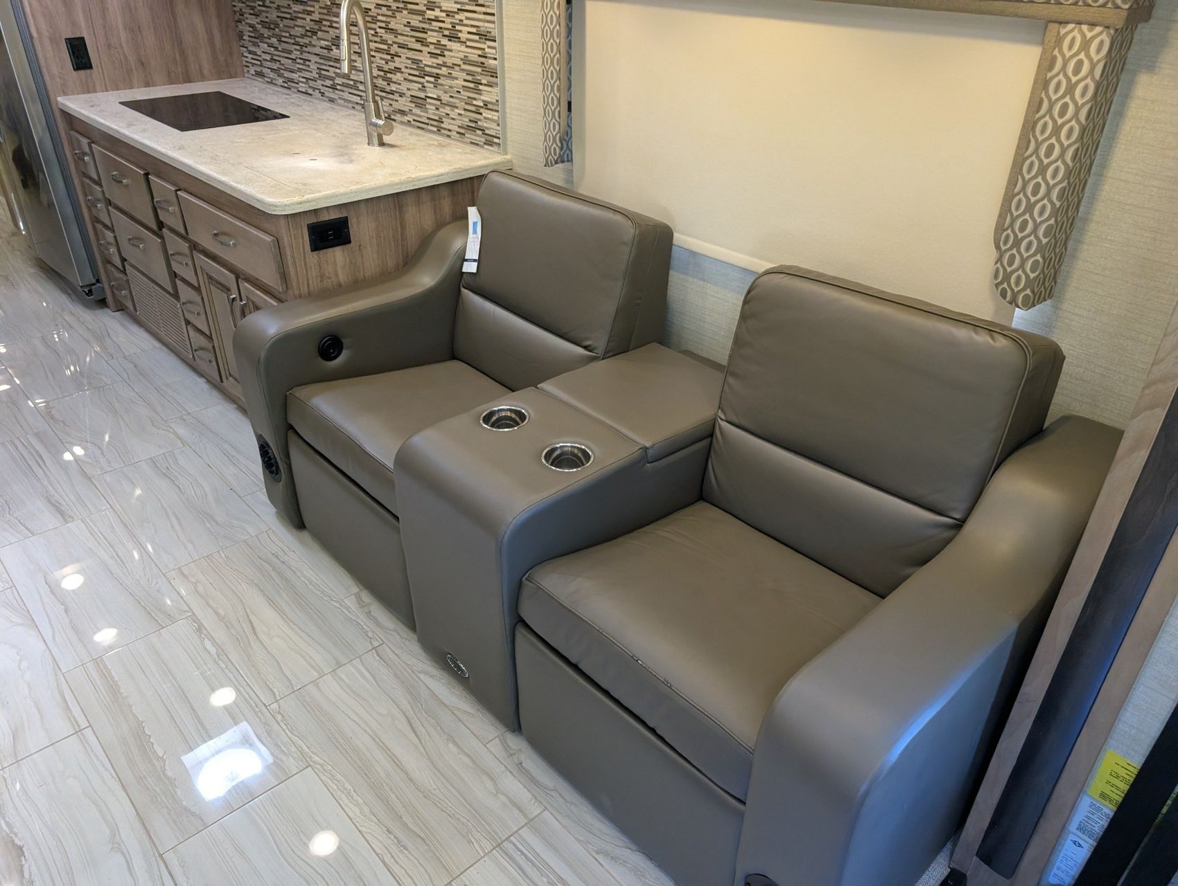 2019 Jayco Embark 87