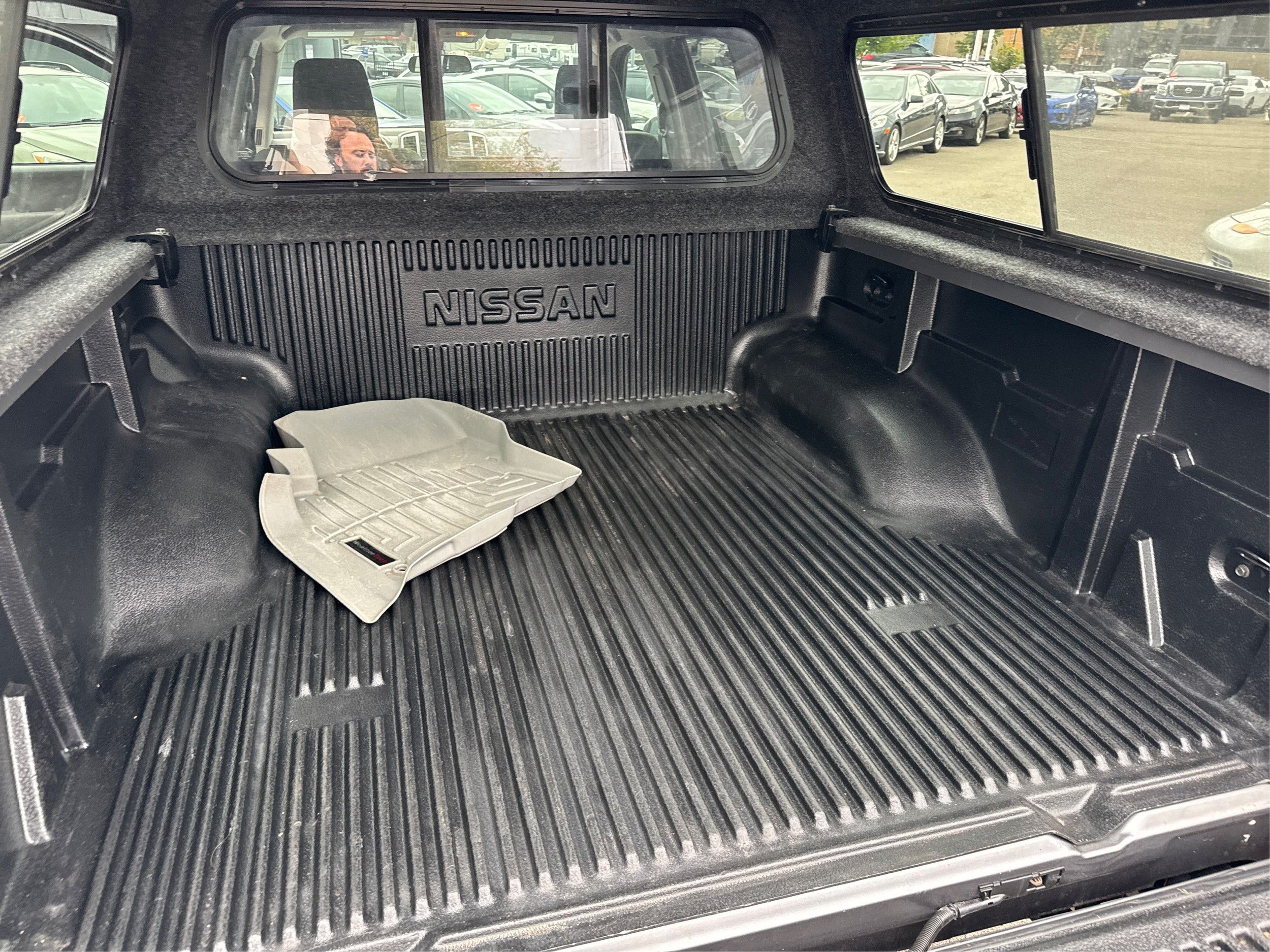 2019 Nissan Frontier SV photo 8
