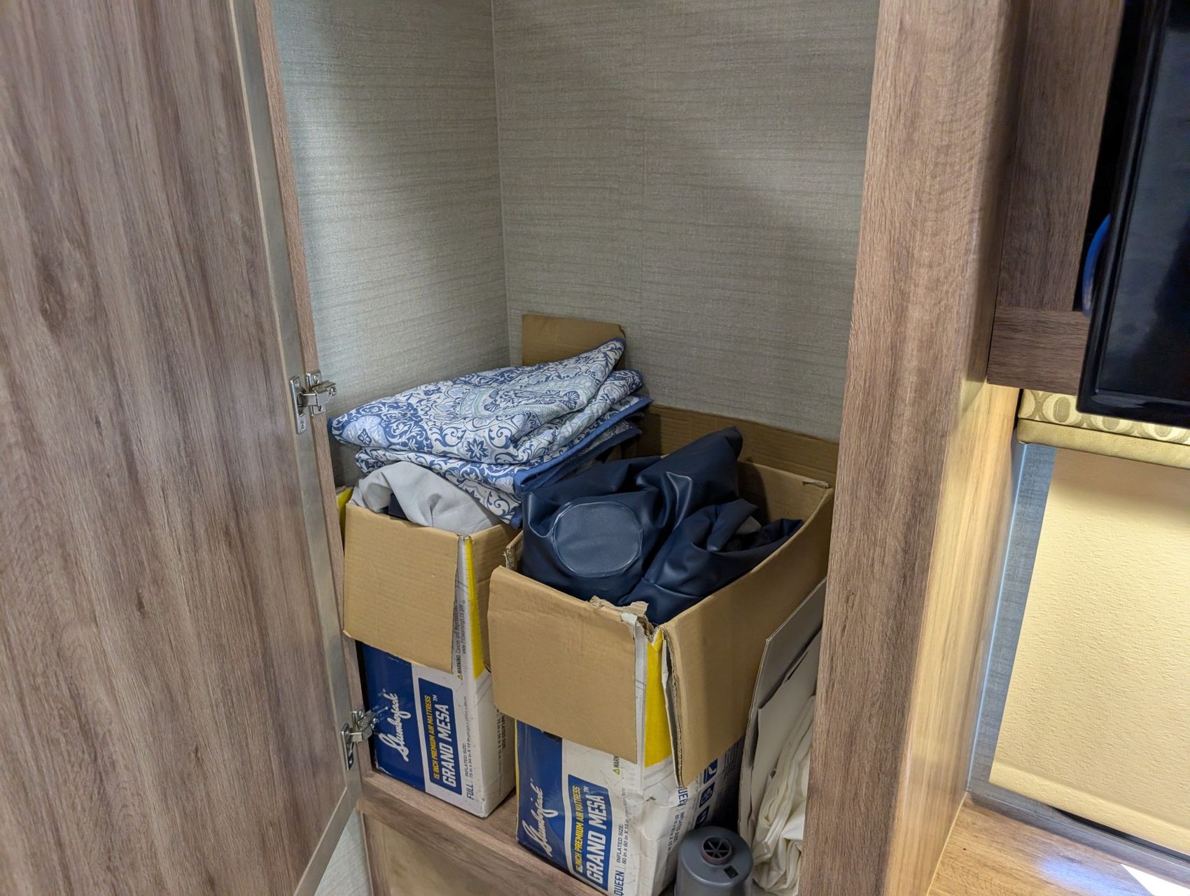 2019 Jayco Embark 110