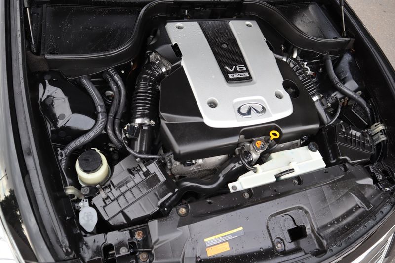 2015 INFINITI Q40 Photos