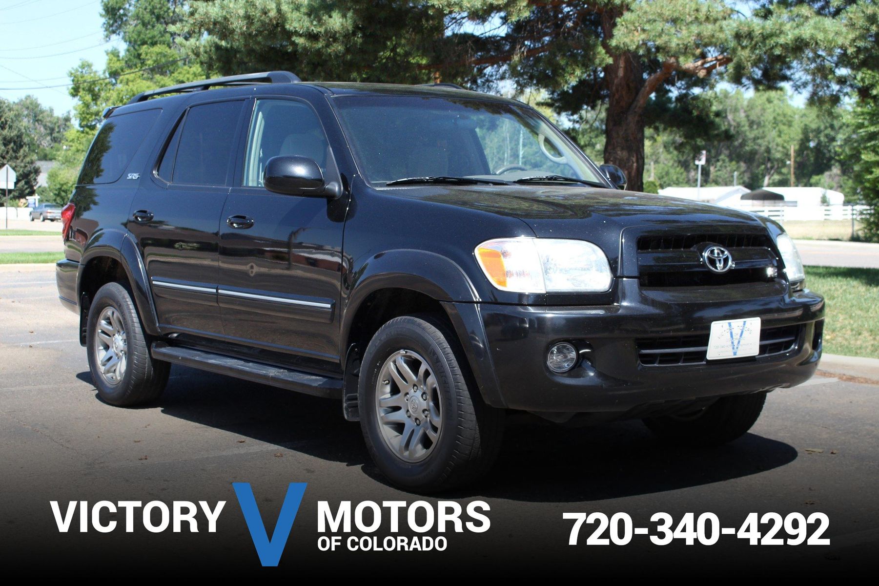 2007 Toyota Sequoia SR5 Victory Motors of Colorado