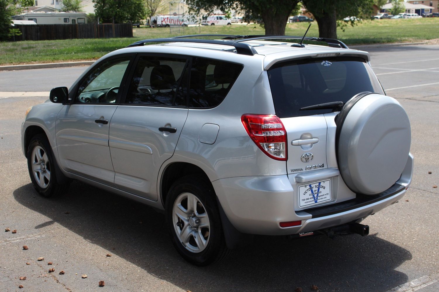 Aux rav4 2010