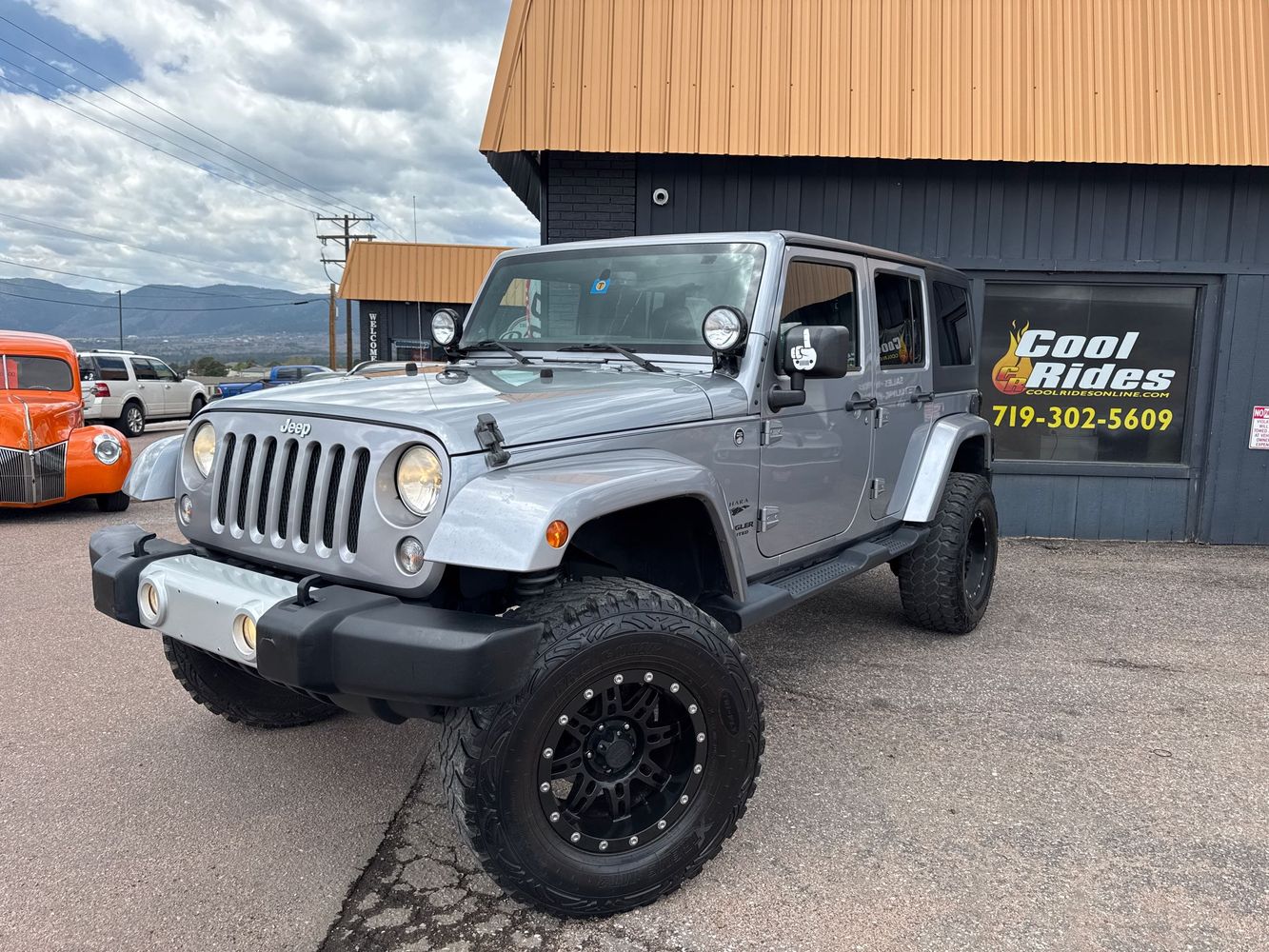 Vehicle Image 2