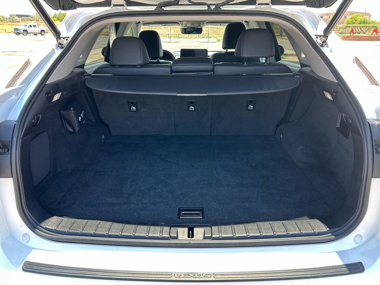 2021 Lexus RX 450h photo 23