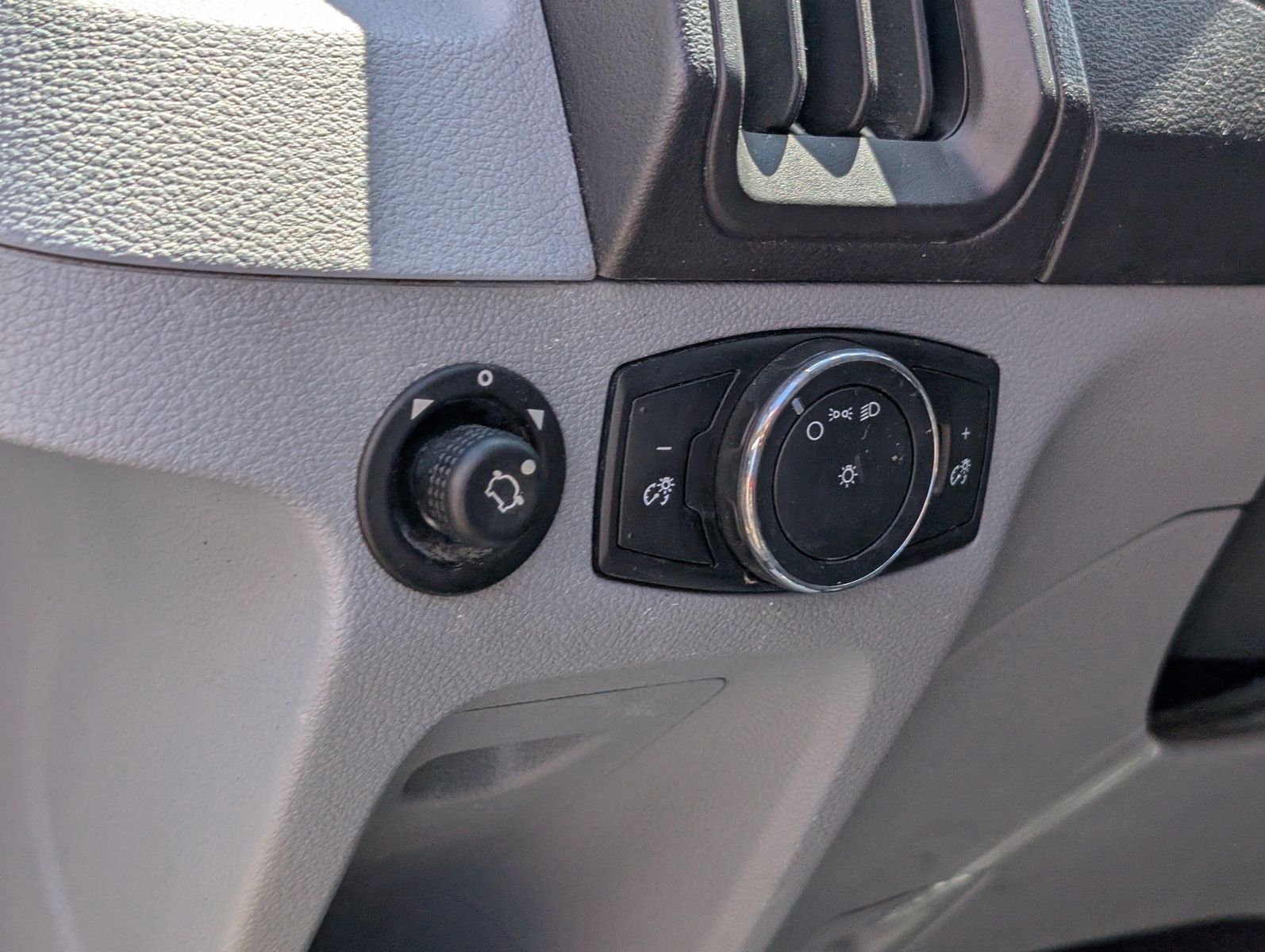 2016 Ford Transit Cargo Van 20