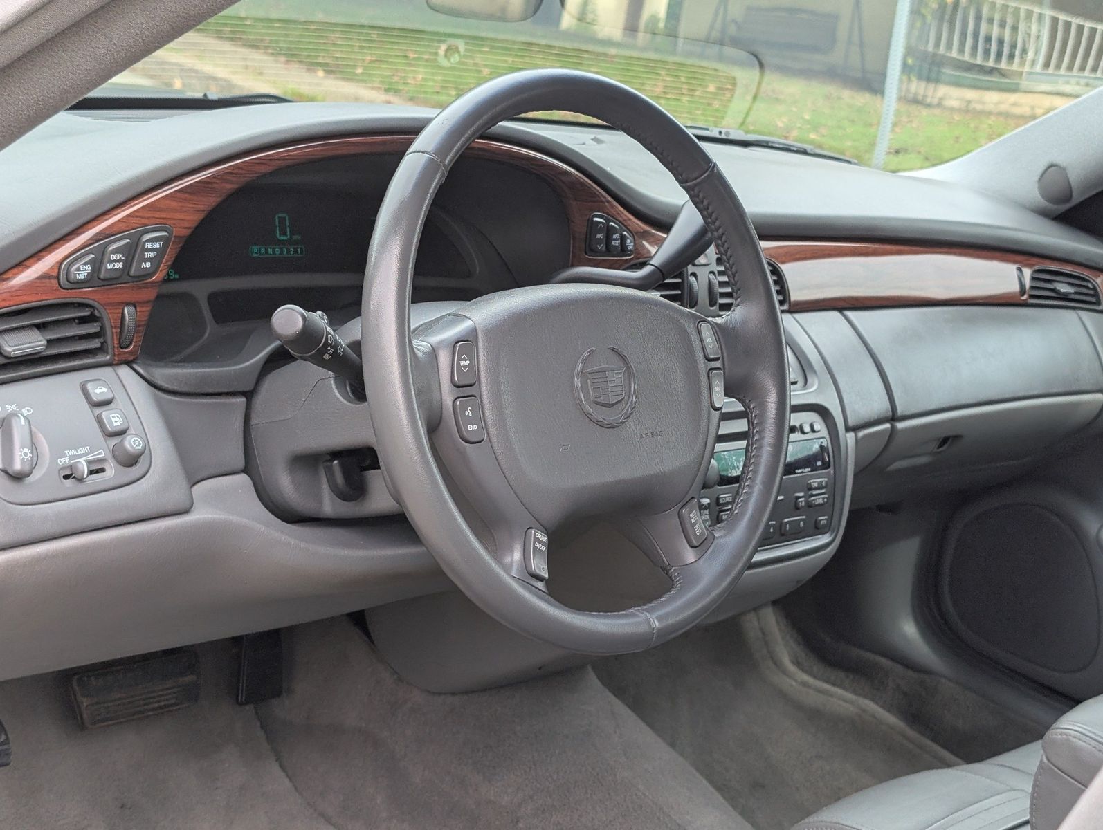 2005 Cadillac DeVille 84