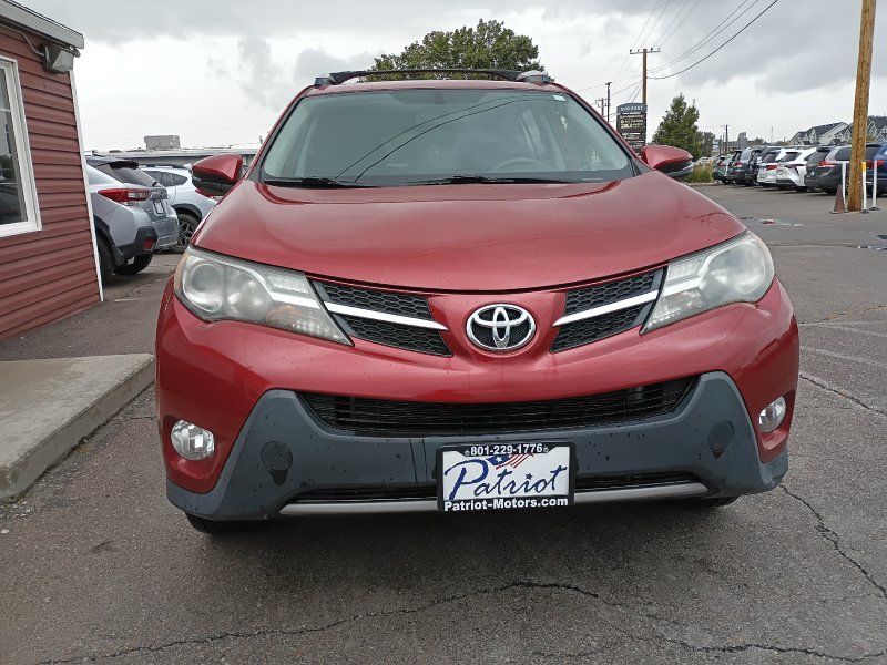 2013 Toyota RAV4 XLE photo 7