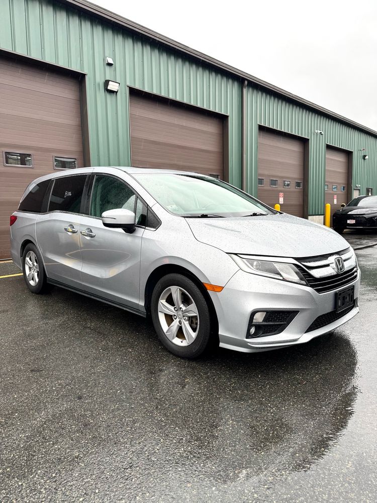 2018 Honda Odyssey EX-L photo 3