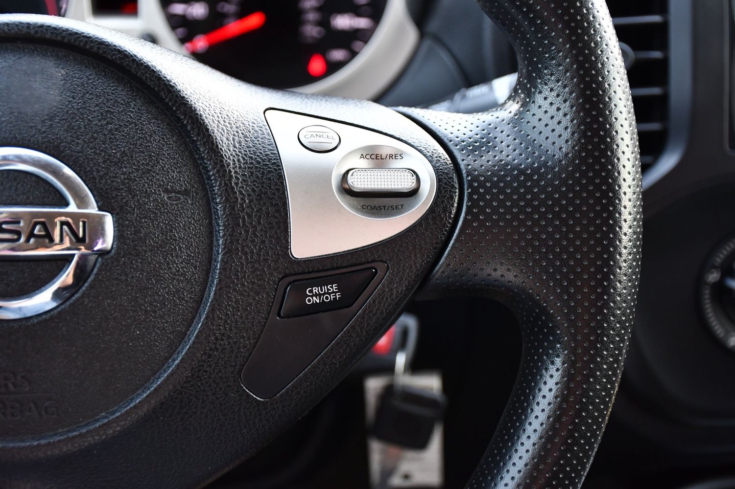 2014 Nissan JUKE S - Photo 12