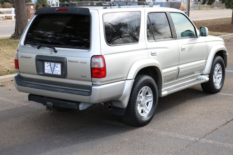 2000 Toyota 4Runner Photos