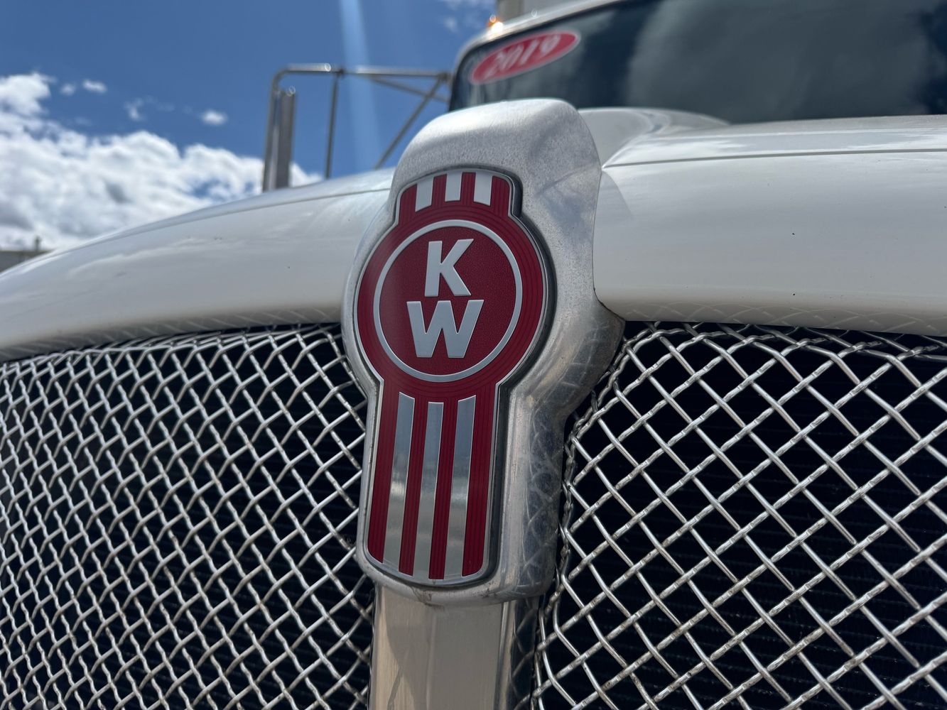2019 Kenworth T3 Series photo 43